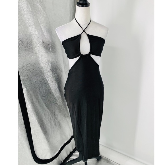 Black Sleeveless Halter Neck Cutout Open Back Bodycon Midi Dress - Picture 7 of 16